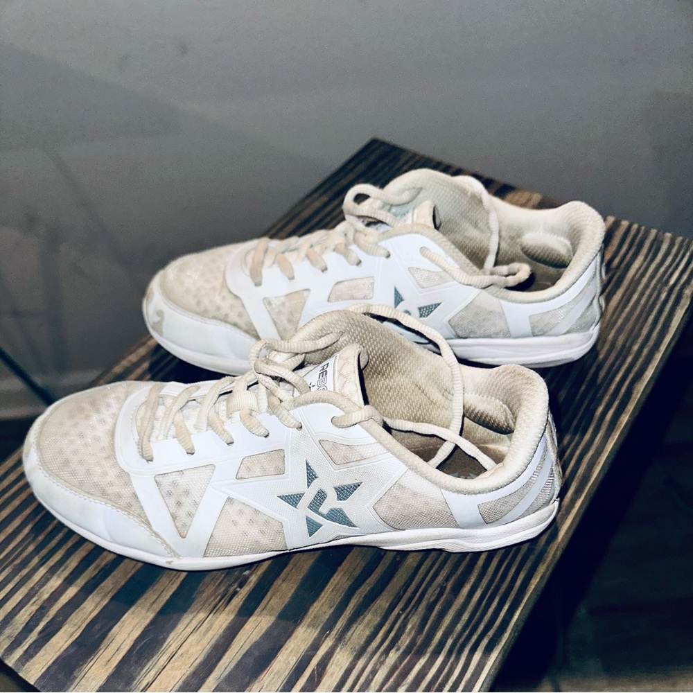 Rebel Athletic Ruthless Cheer Shoes - Picture 2 of 4